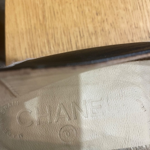 Chanel Black Soft Leather Classic CC Espadrilles Size 39. Great Condition - Picture 4 of 5